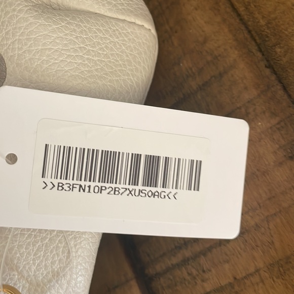 SOLD-Gucci Belt Bag⭐️ - Picture 6 of 16